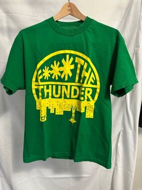 Vintage Seattle Supersonics “The Thunder” Green T-Shirt Size M NBA Retro Graphic